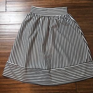 Forever 21 Midi Skirt EUC